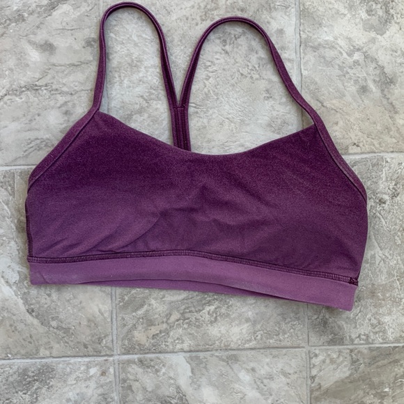 Lululemon Sports Bra Size 8 - Picture 1 of 3
